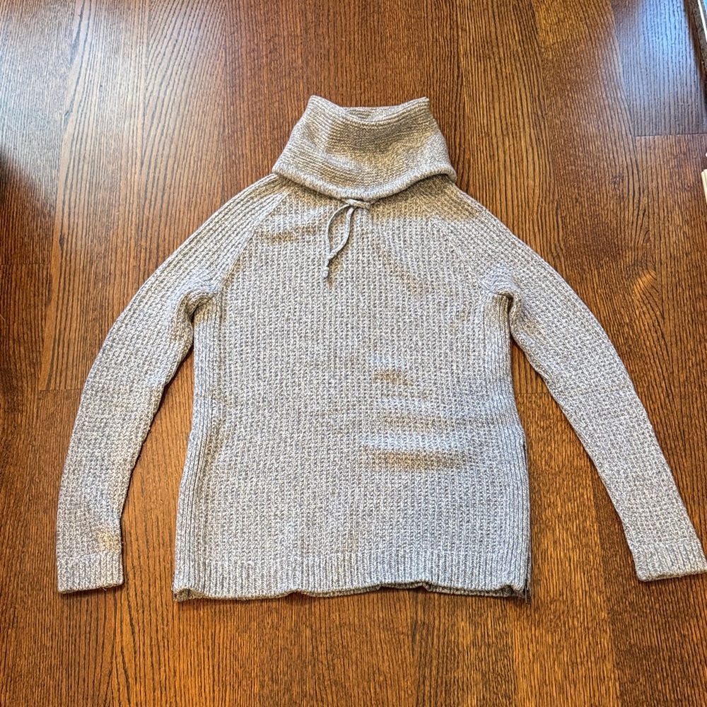 Athleta Light Gray Turtleneck Sweater